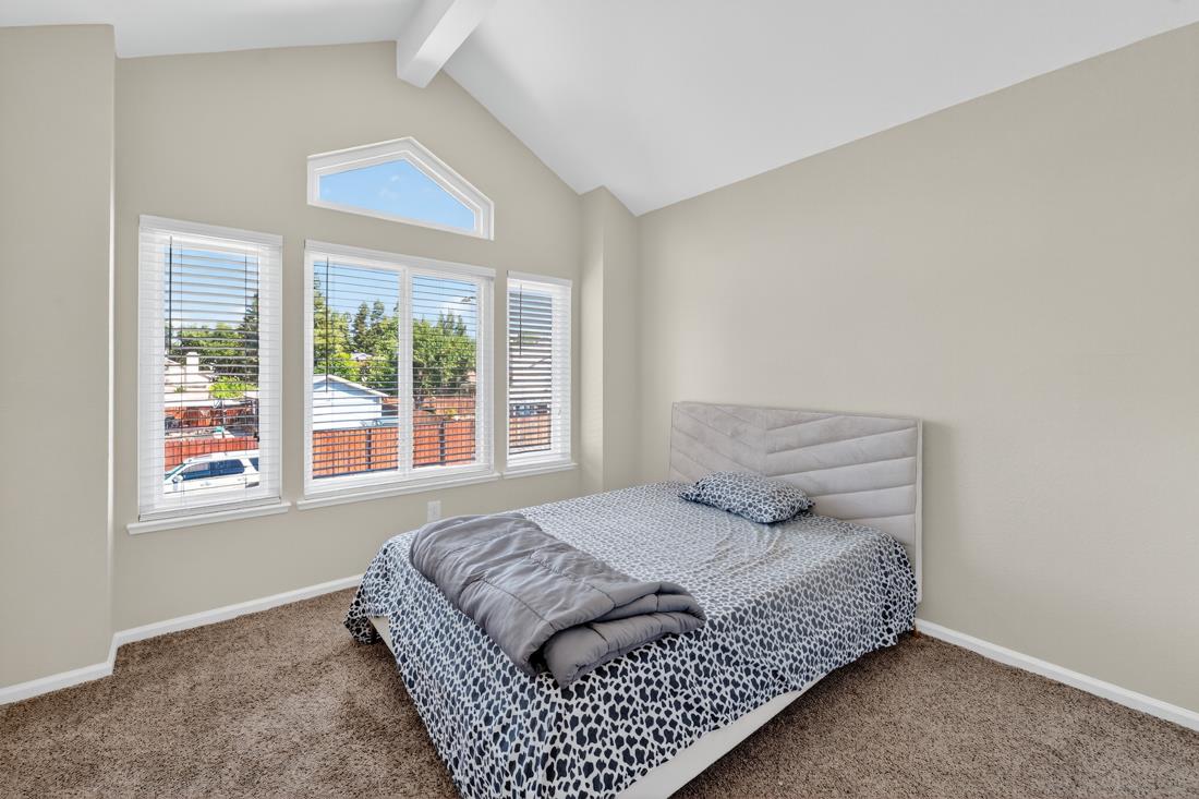 Detail Gallery Image 27 of 41 For 8748 Kentshire Way, Sacramento,  CA 95828 - 3 Beds | 2/1 Baths