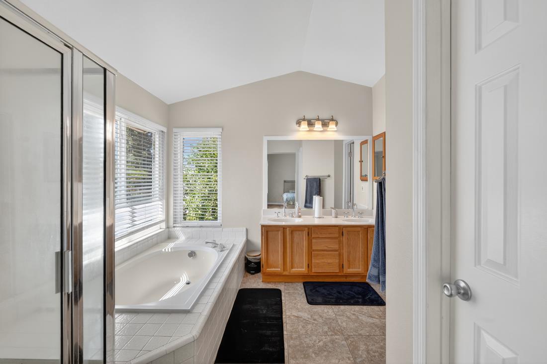 Detail Gallery Image 32 of 41 For 8748 Kentshire Way, Sacramento,  CA 95828 - 3 Beds | 2/1 Baths