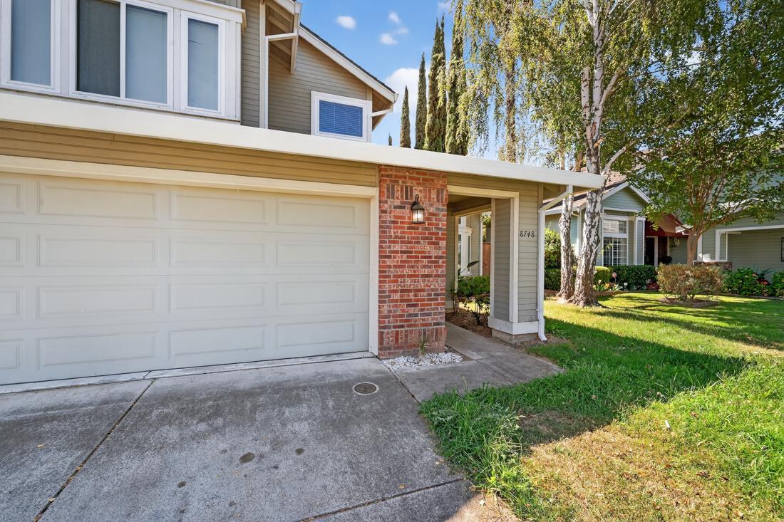 Detail Gallery Image 7 of 41 For 8748 Kentshire Way, Sacramento,  CA 95828 - 3 Beds | 2/1 Baths