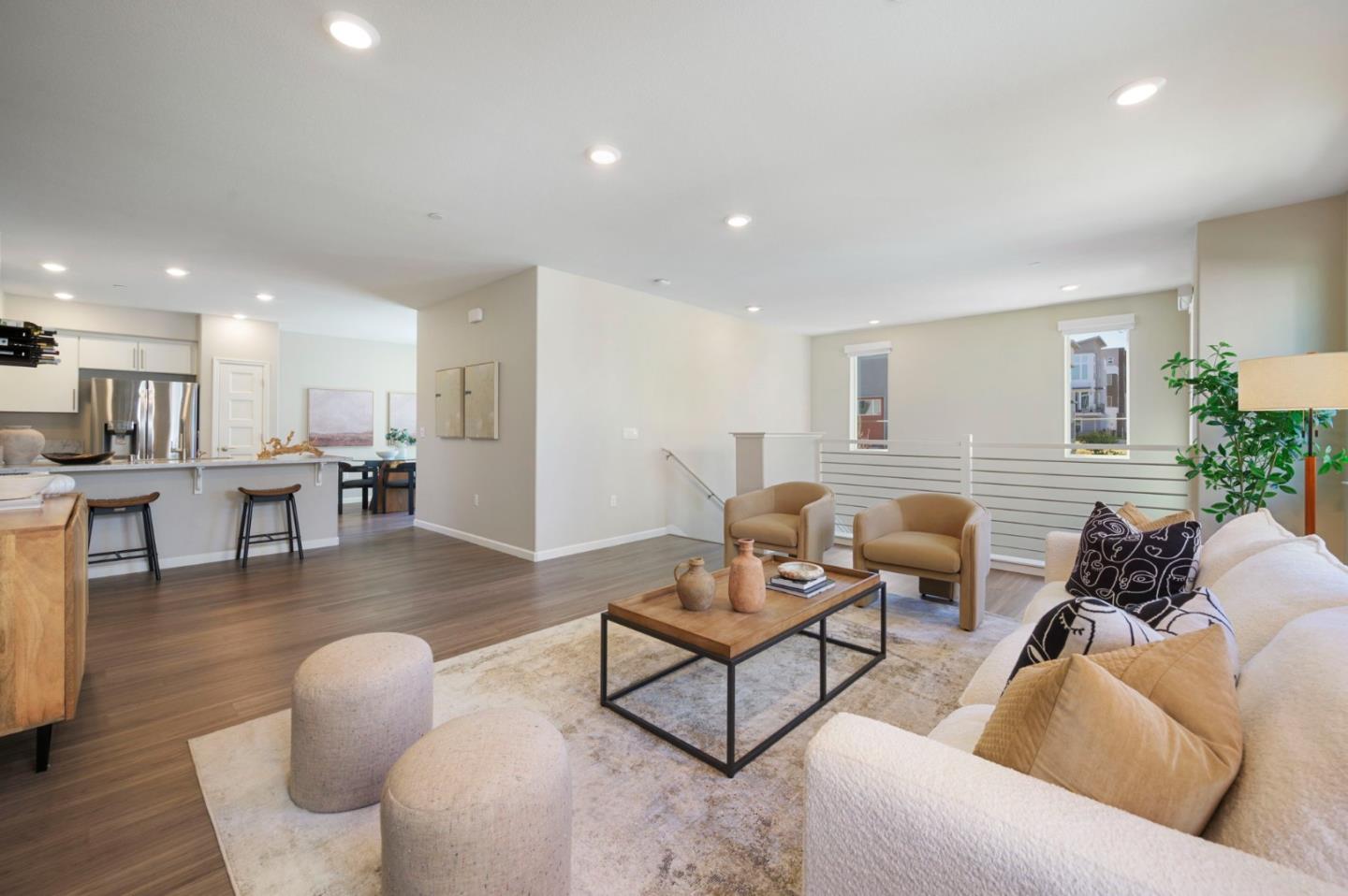Detail Gallery Image 15 of 44 For 143 Agustin Narvaez St #7,  San Jose,  CA 95136 - 3 Beds | 3 Baths