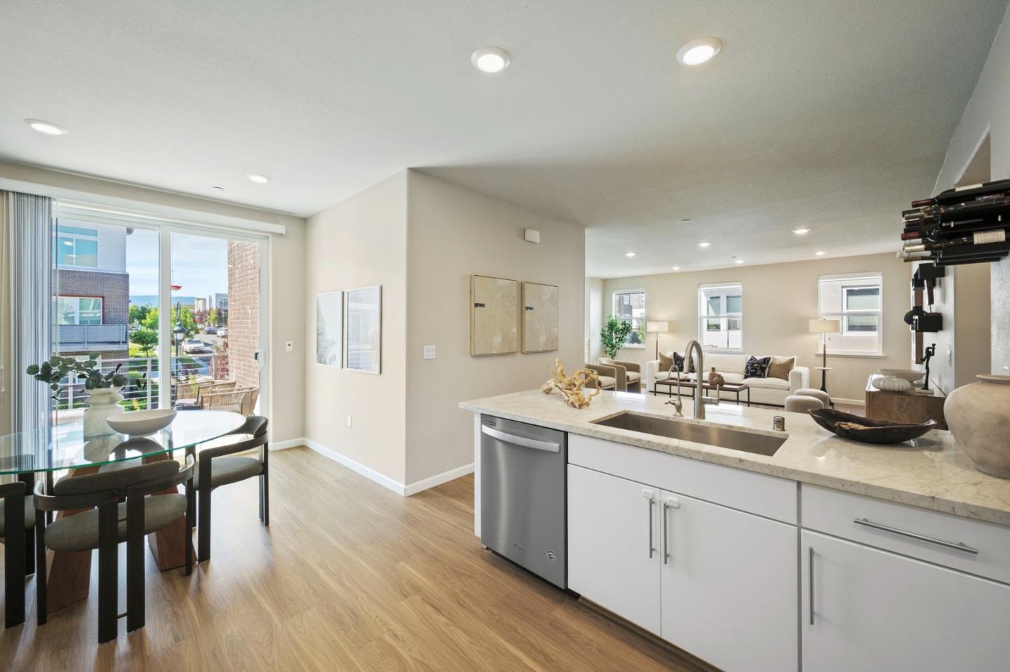 Detail Gallery Image 20 of 44 For 143 Agustin Narvaez St #7,  San Jose,  CA 95136 - 3 Beds | 3 Baths