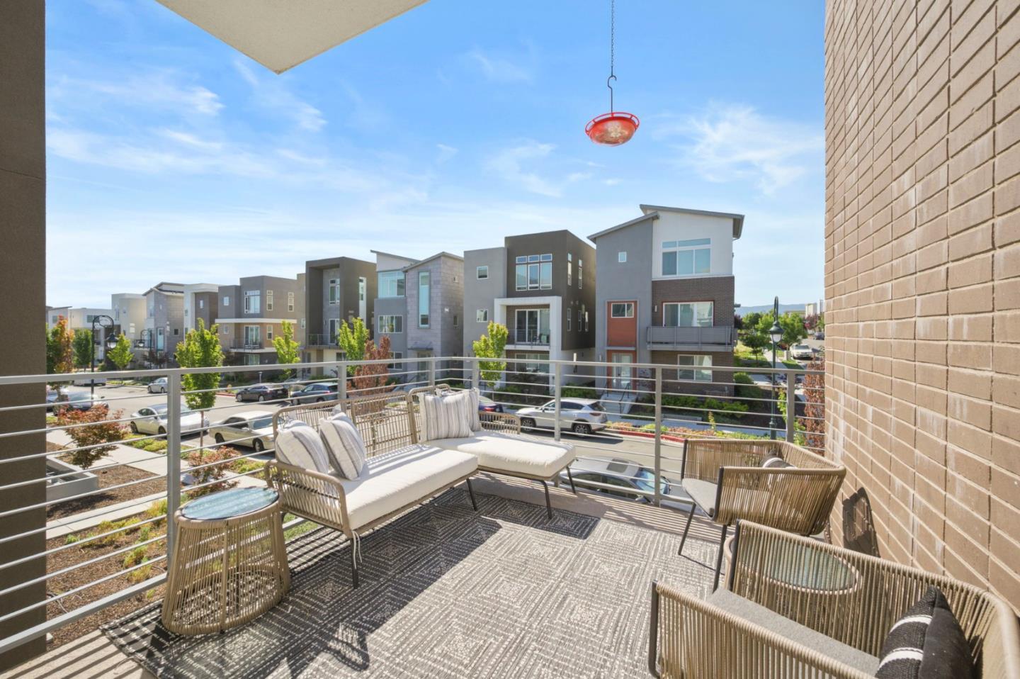 Detail Gallery Image 24 of 44 For 143 Agustin Narvaez St #7,  San Jose,  CA 95136 - 3 Beds | 3 Baths