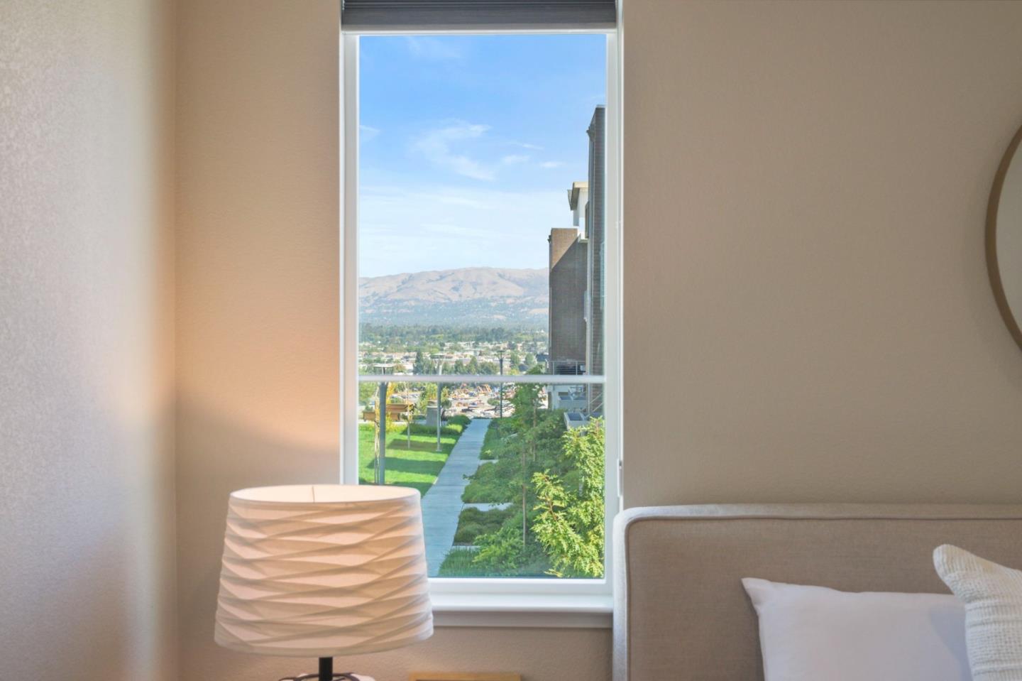 Detail Gallery Image 31 of 44 For 143 Agustin Narvaez St #7,  San Jose,  CA 95136 - 3 Beds | 3 Baths
