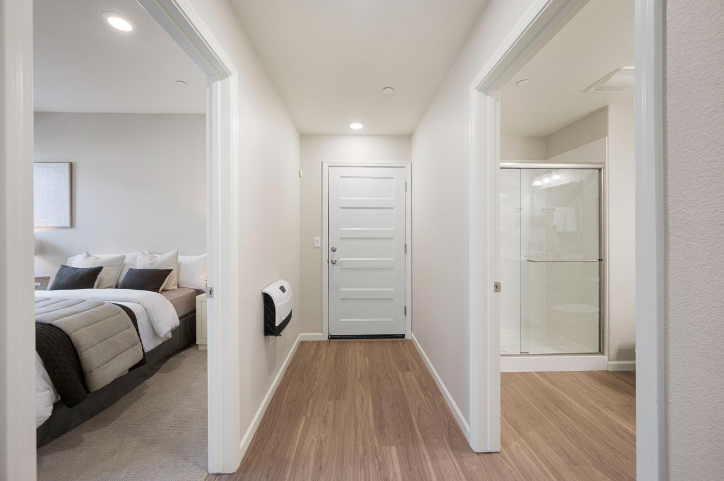 Detail Gallery Image 8 of 44 For 143 Agustin Narvaez St #7,  San Jose,  CA 95136 - 3 Beds | 3 Baths