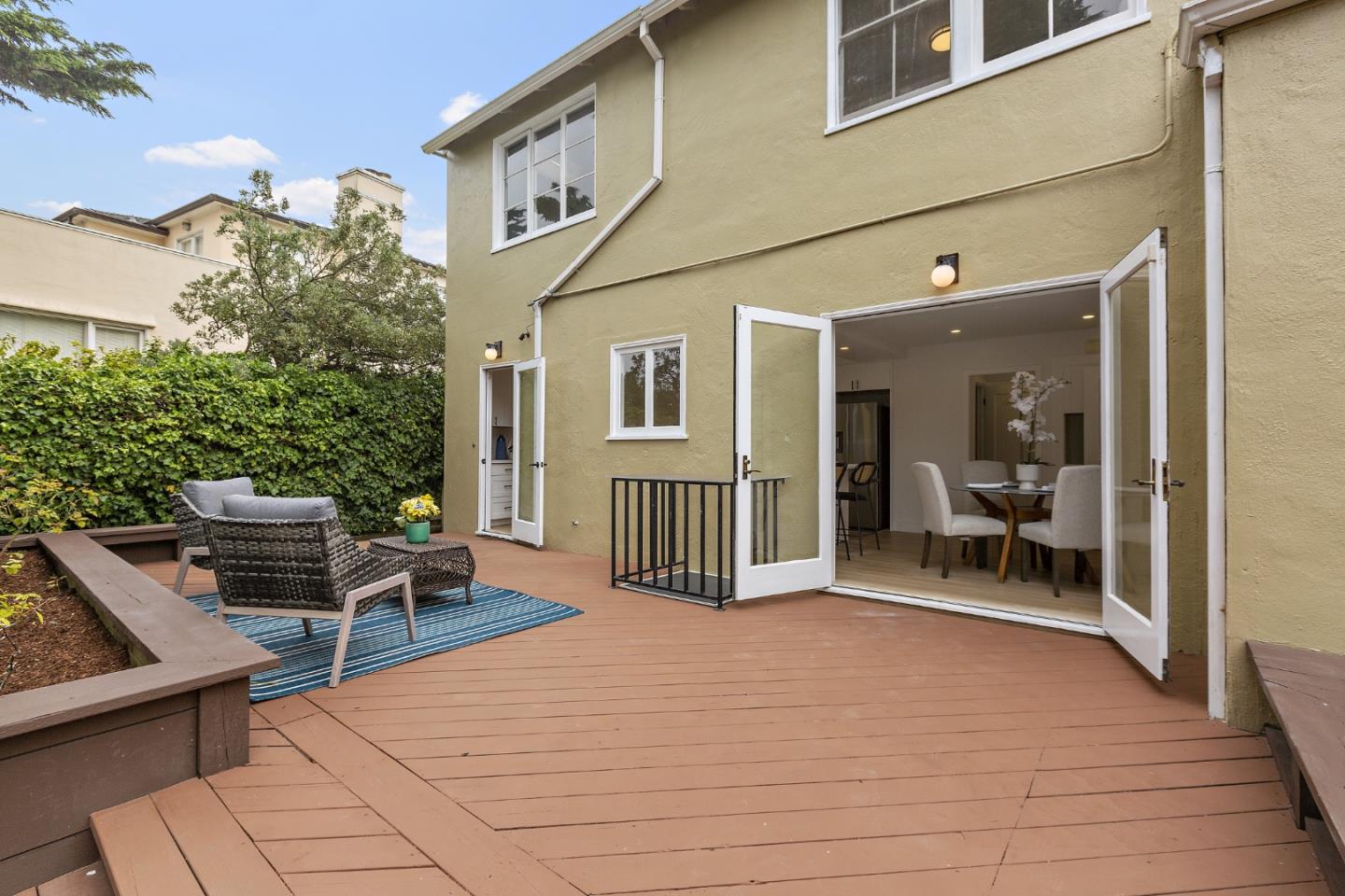 Detail Gallery Image 39 of 48 For 60 Stonecrest Dr, San Francisco,  CA 94132 - 4 Beds | 3/1 Baths