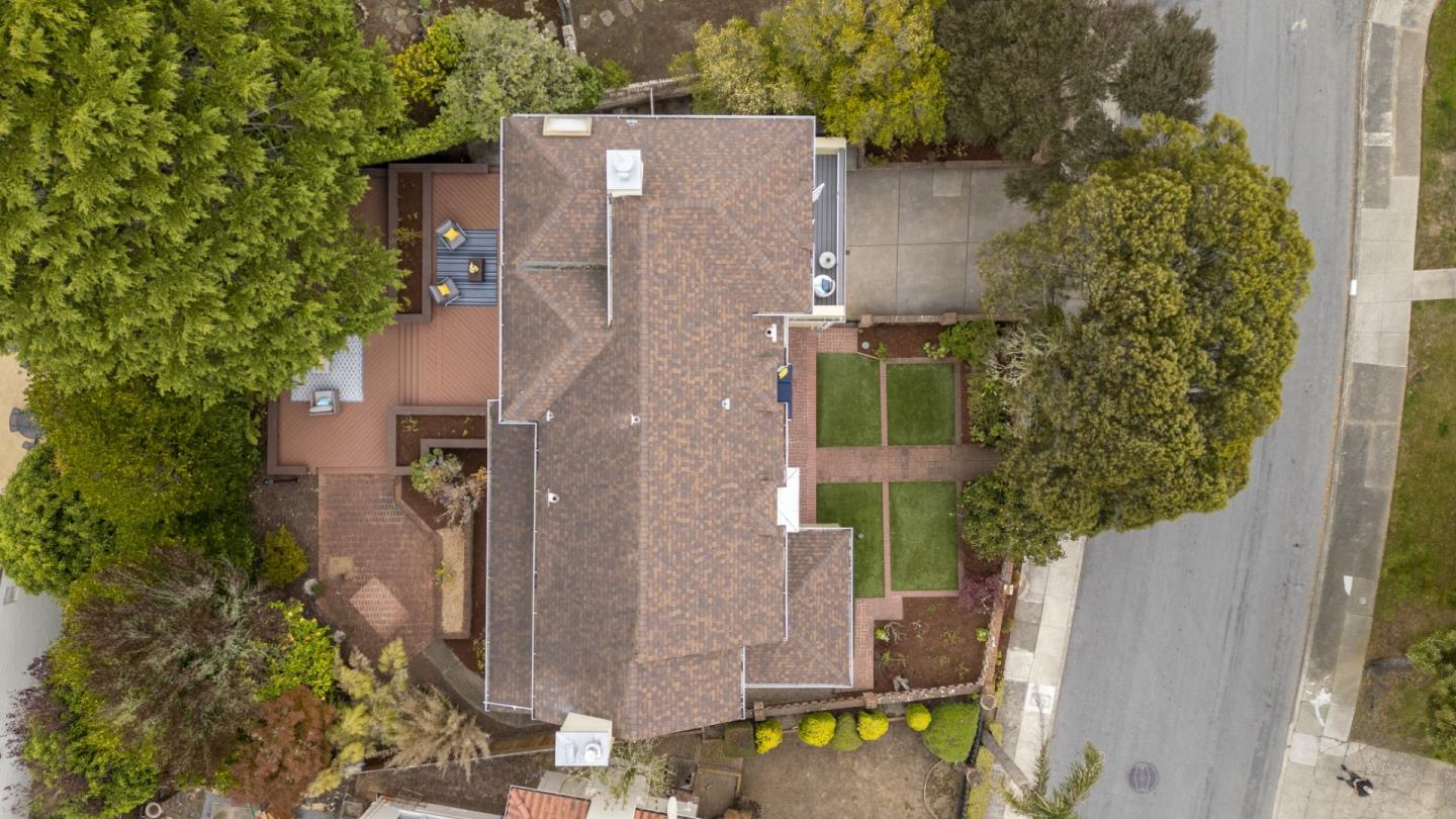 Detail Gallery Image 45 of 48 For 60 Stonecrest Dr, San Francisco,  CA 94132 - 4 Beds | 3/1 Baths