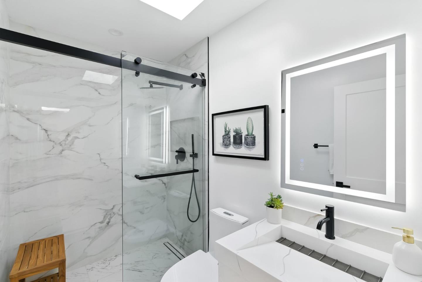 Detail Gallery Image 15 of 48 For 1819 41st Ave, San Francisco,  CA 94122 - 3 Beds | 3 Baths