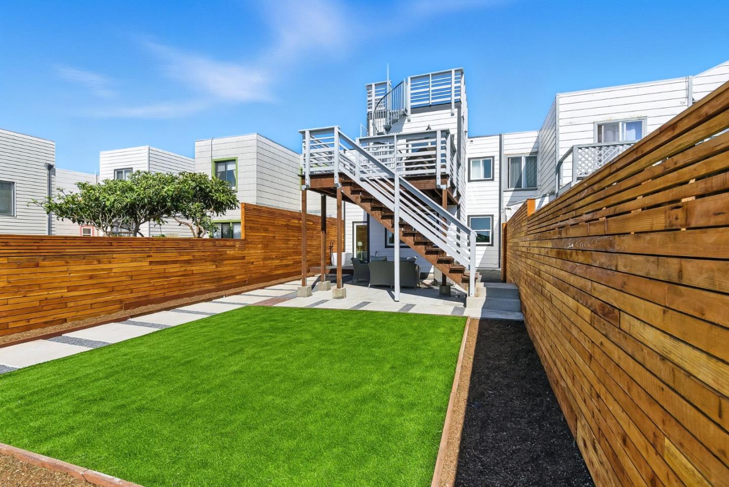 Detail Gallery Image 39 of 48 For 1819 41st Ave, San Francisco,  CA 94122 - 3 Beds | 3 Baths