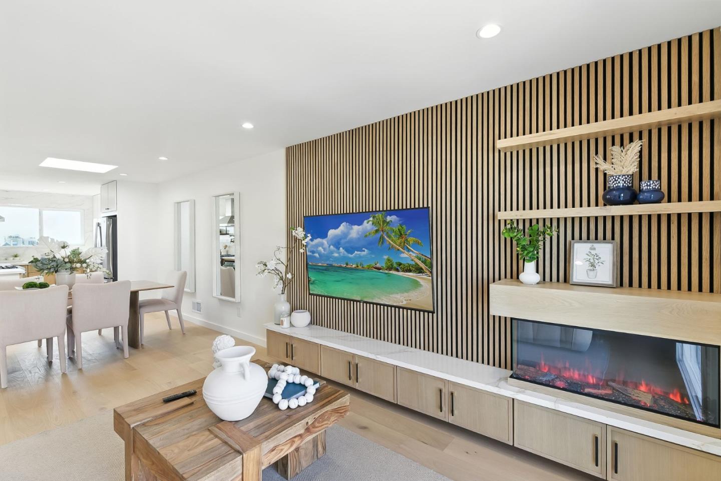 Detail Gallery Image 5 of 48 For 1819 41st Ave, San Francisco,  CA 94122 - 3 Beds | 3 Baths