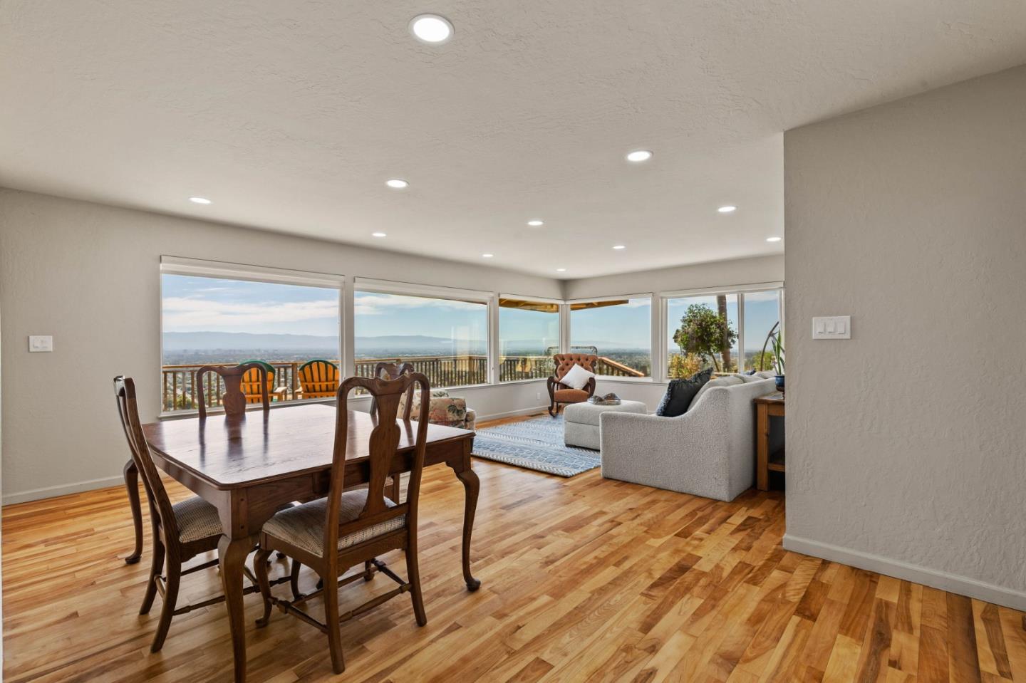 Detail Gallery Image 12 of 65 For 14990 Garcal Dr, San Jose,  CA 95127 - 5 Beds | 4 Baths