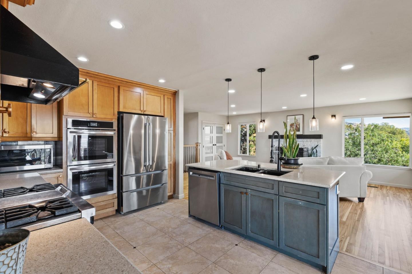 Detail Gallery Image 15 of 65 For 14990 Garcal Dr, San Jose,  CA 95127 - 5 Beds | 4 Baths