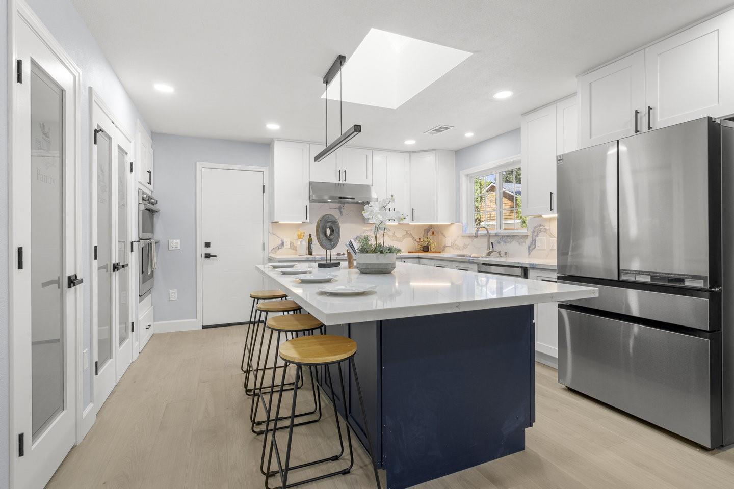 Detail Gallery Image 11 of 36 For 14329 Mulberry Dr, Los Gatos,  CA 95032 - 3 Beds | 2 Baths