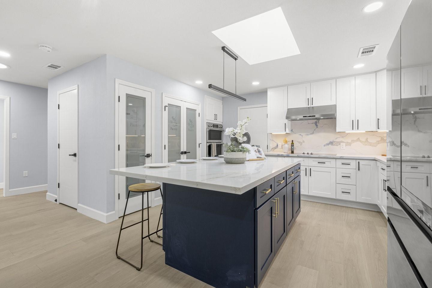Detail Gallery Image 12 of 36 For 14329 Mulberry Dr, Los Gatos,  CA 95032 - 3 Beds | 2 Baths
