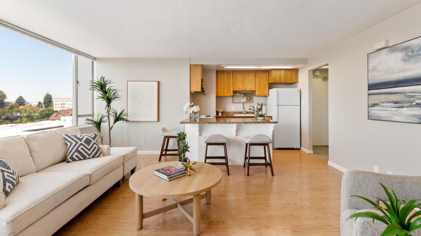 Detail Gallery Image 12 of 24 For 2550 Dana Dana St 5e,  Berkeley,  CA 94704 - 1 Beds | 1 Baths