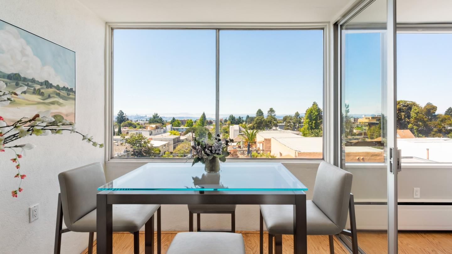 Detail Gallery Image 6 of 24 For 2550 Dana Dana St 5e,  Berkeley,  CA 94704 - 1 Beds | 1 Baths