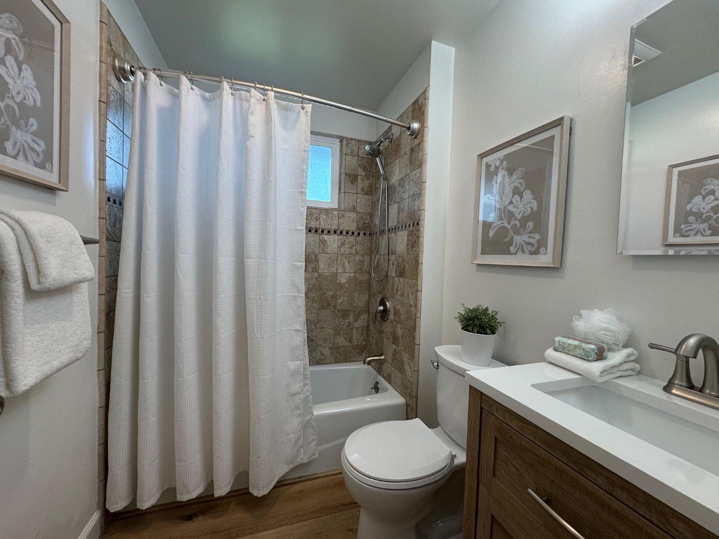 Detail Gallery Image 14 of 31 For 323 N Cypress Ave, Santa Clara,  CA 95050 - 3 Beds | 1/1 Baths
