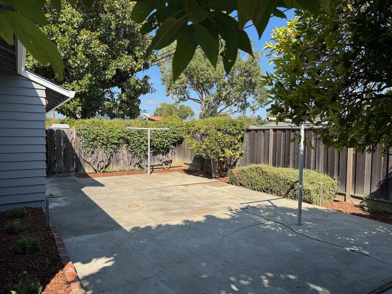 Detail Gallery Image 21 of 31 For 323 N Cypress Ave, Santa Clara,  CA 95050 - 3 Beds | 1/1 Baths