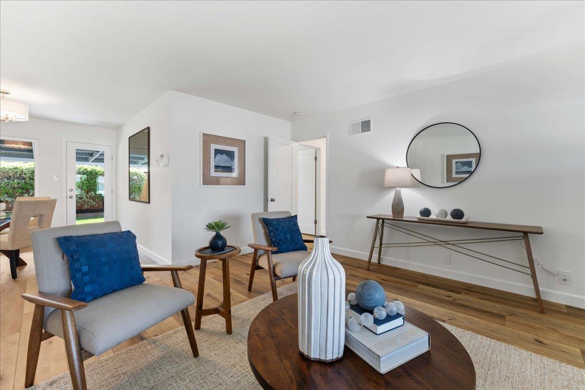 Detail Gallery Image 4 of 31 For 323 N Cypress Ave, Santa Clara,  CA 95050 - 3 Beds | 1/1 Baths