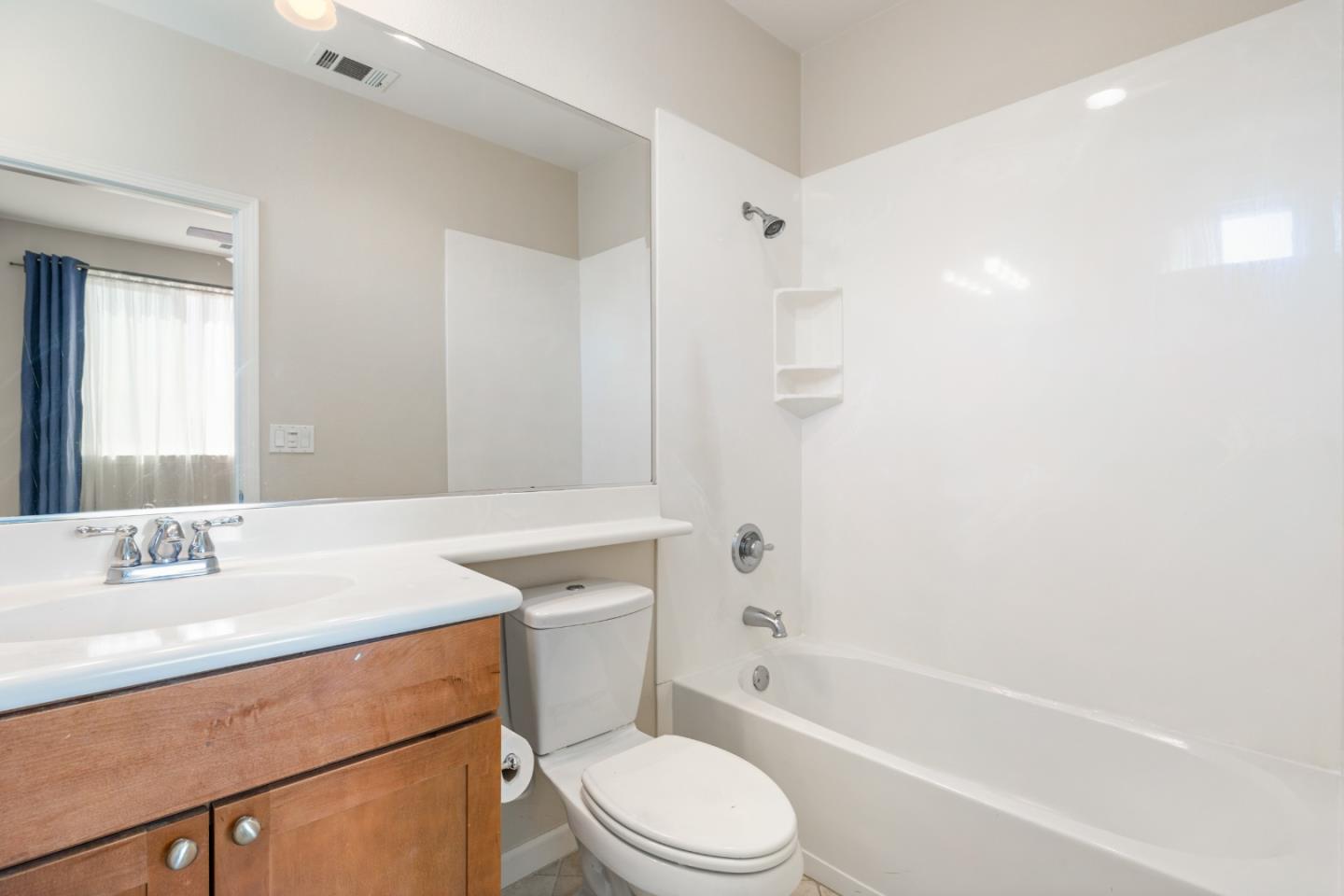 Detail Gallery Image 20 of 27 For 307 Bautista Pl, San Jose,  CA 95126 - 3 Beds | 3 Baths