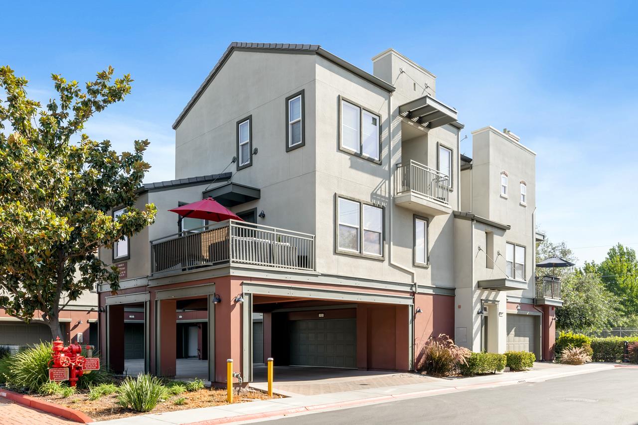 Detail Gallery Image 23 of 27 For 307 Bautista Pl, San Jose,  CA 95126 - 3 Beds | 3 Baths