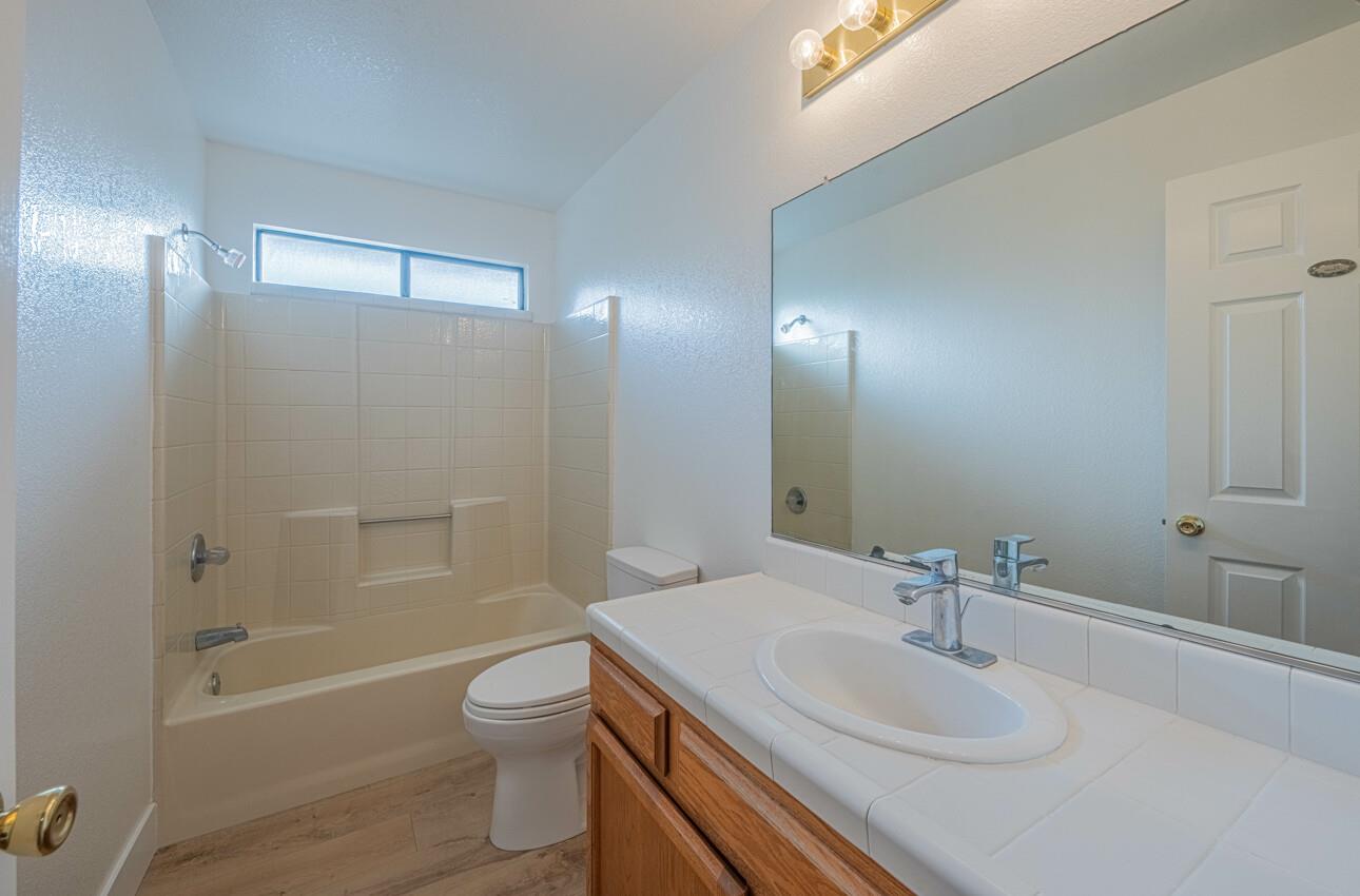 Detail Gallery Image 26 of 35 For 18020 Moro Rd, Salinas,  CA 93907 - 3 Beds | 2 Baths