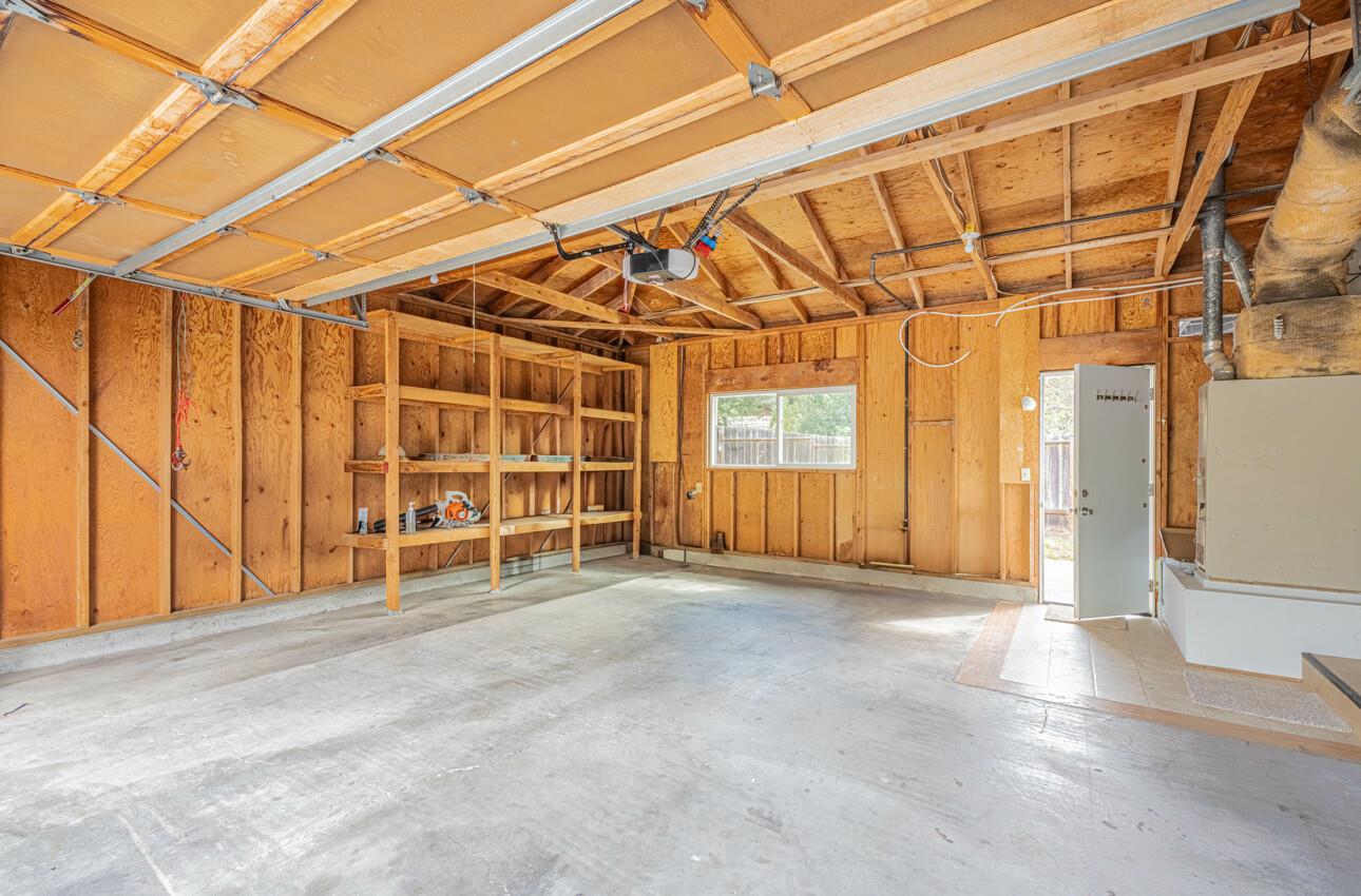 Detail Gallery Image 29 of 35 For 18020 Moro Rd, Salinas,  CA 93907 - 3 Beds | 2 Baths