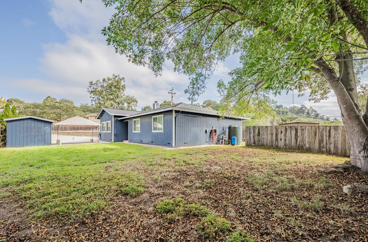Detail Gallery Image 32 of 35 For 18020 Moro Rd, Salinas,  CA 93907 - 3 Beds | 2 Baths