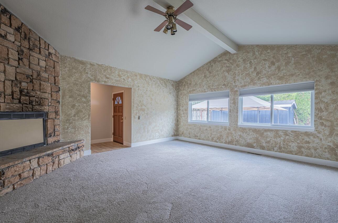 Detail Gallery Image 7 of 35 For 18020 Moro Rd, Salinas,  CA 93907 - 3 Beds | 2 Baths