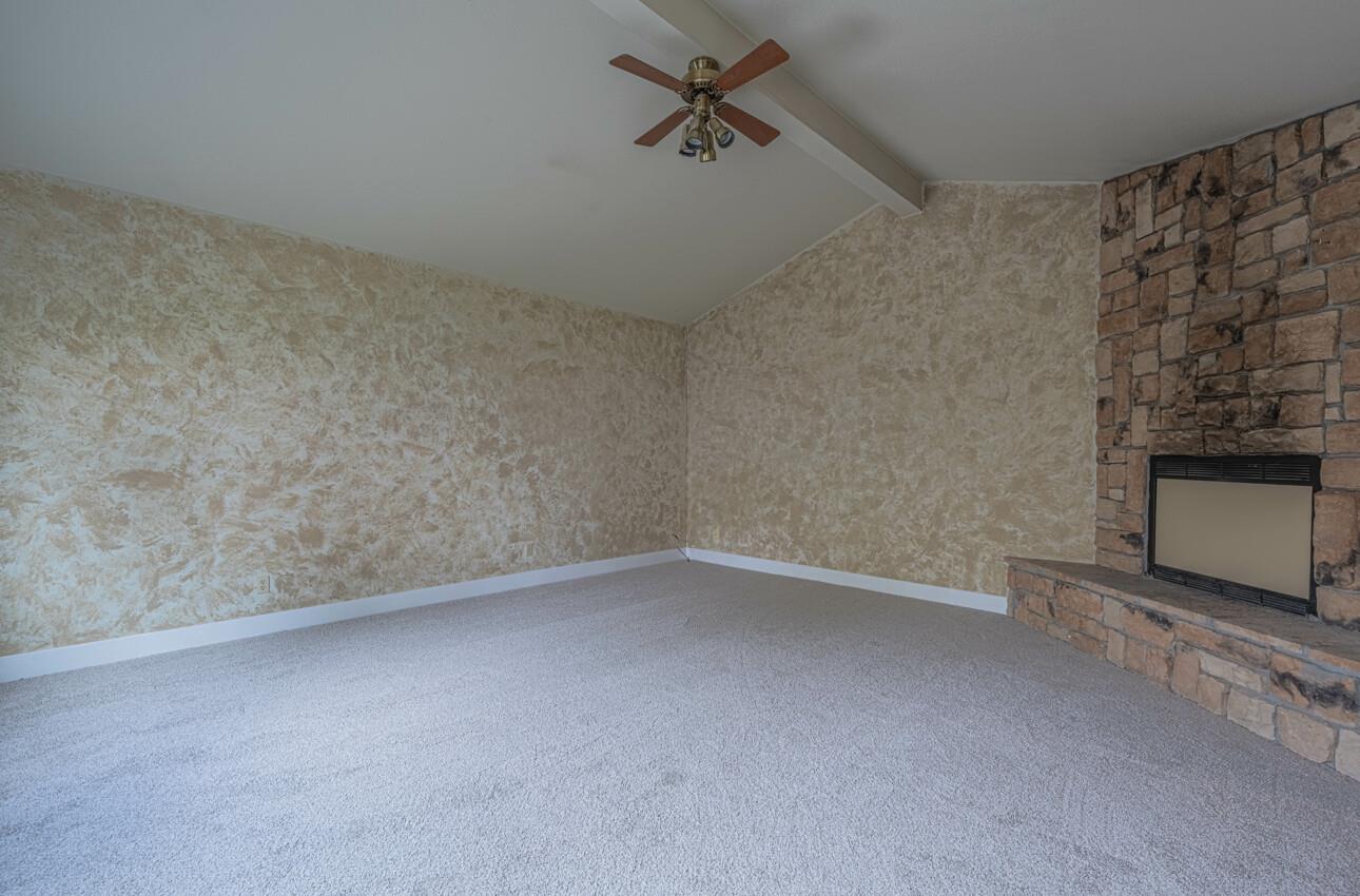 Detail Gallery Image 9 of 35 For 18020 Moro Rd, Salinas,  CA 93907 - 3 Beds | 2 Baths