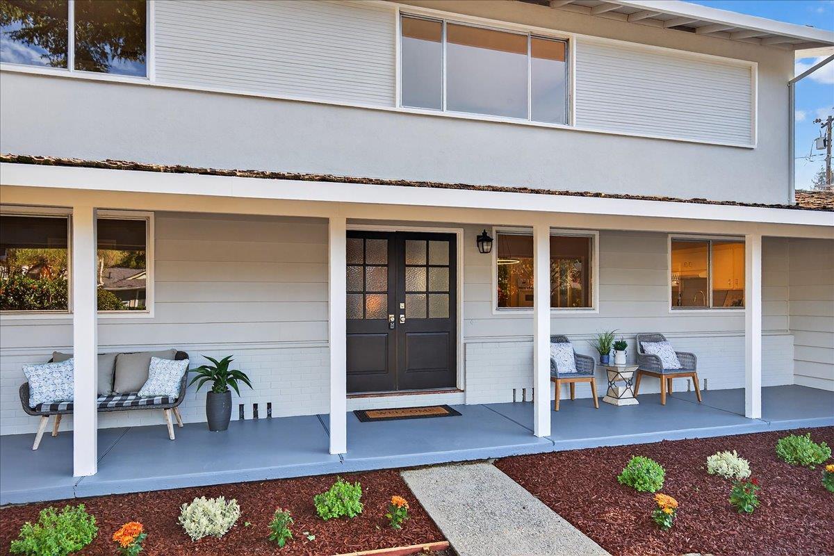 Detail Gallery Image 11 of 48 For 12150 Kristy Ln, Saratoga,  CA 95070 - 6 Beds | 2/1 Baths