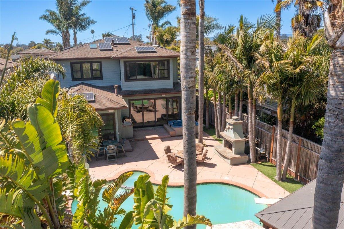 Detail Gallery Image 11 of 51 For 4150 Bye Way, Santa Cruz,  CA 95062 - 5 Beds | 4/1 Baths