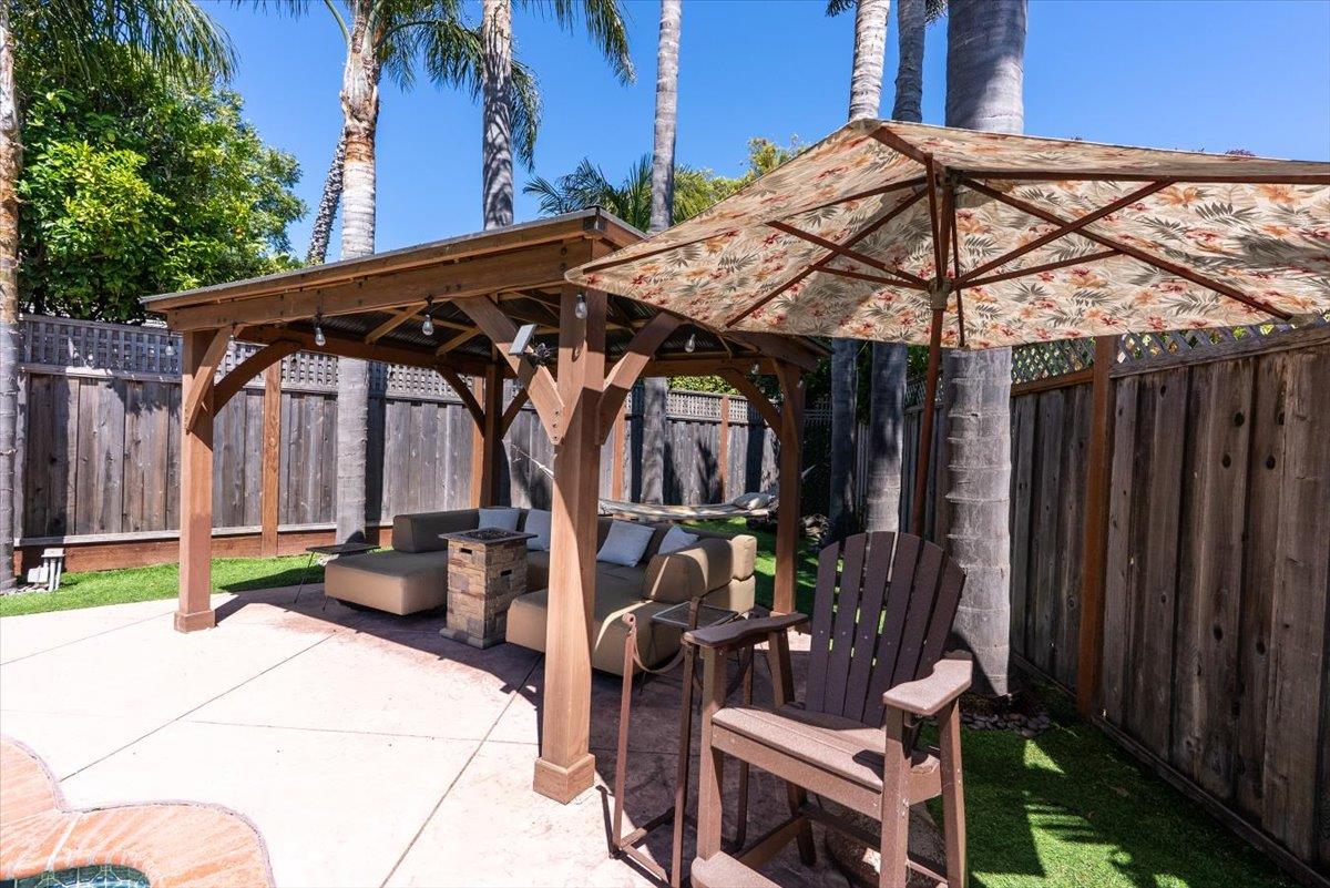 Detail Gallery Image 15 of 51 For 4150 Bye Way, Santa Cruz,  CA 95062 - 5 Beds | 4/1 Baths