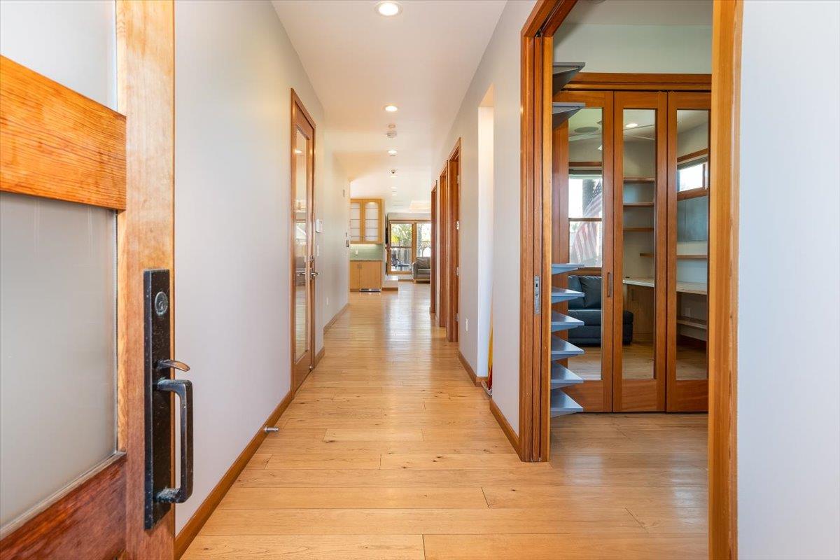 Detail Gallery Image 18 of 51 For 4150 Bye Way, Santa Cruz,  CA 95062 - 5 Beds | 4/1 Baths