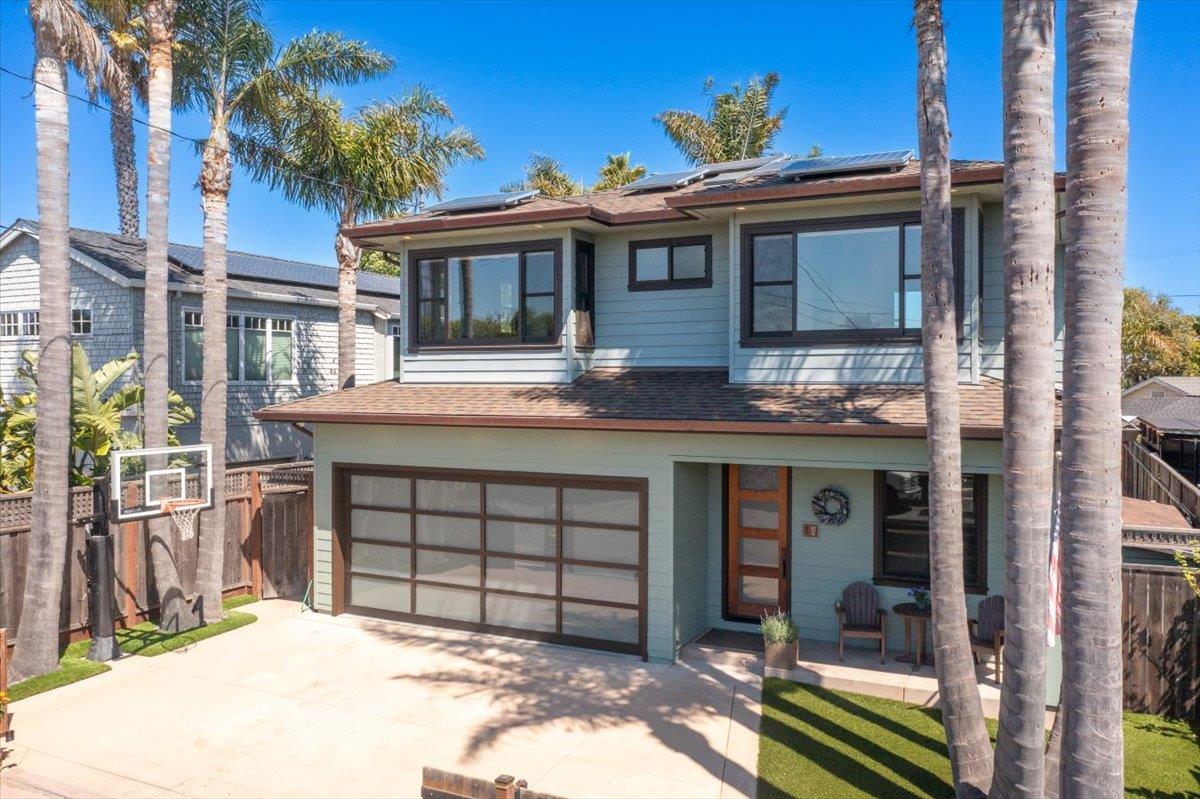 Detail Gallery Image 2 of 51 For 4150 Bye Way, Santa Cruz,  CA 95062 - 5 Beds | 4/1 Baths