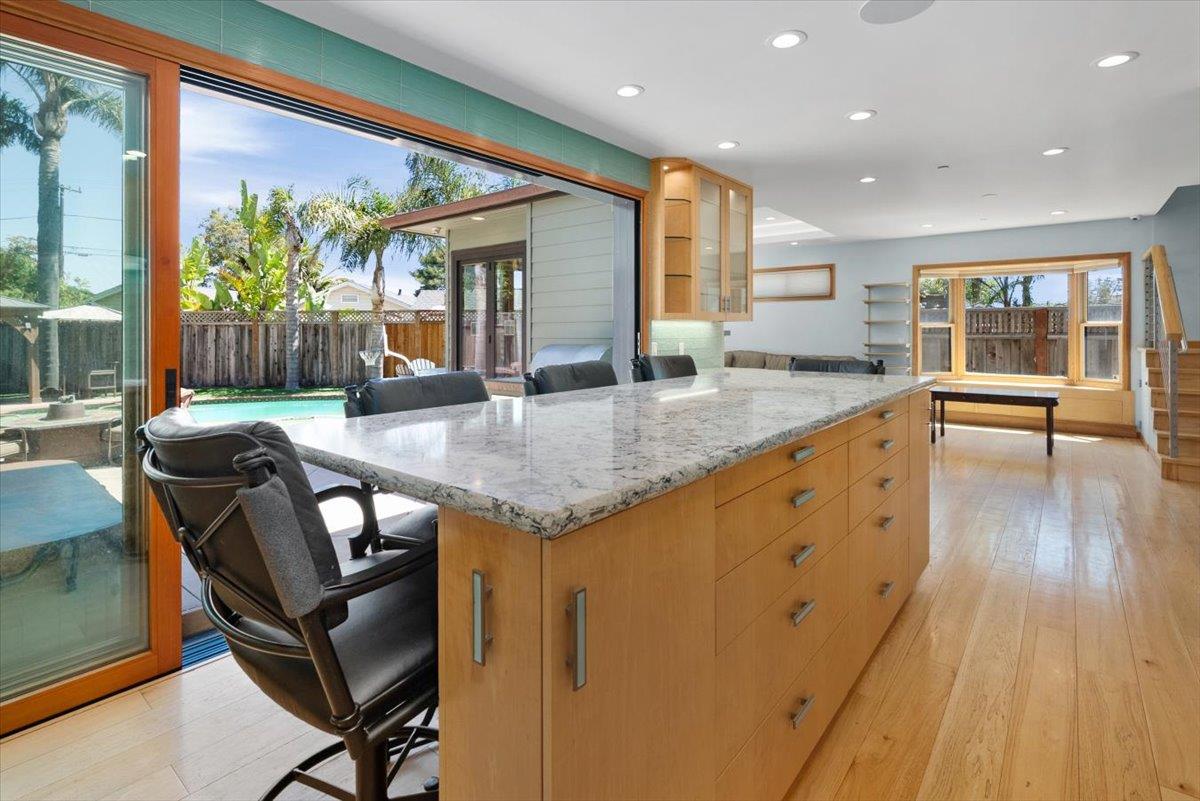 Detail Gallery Image 24 of 51 For 4150 Bye Way, Santa Cruz,  CA 95062 - 5 Beds | 4/1 Baths