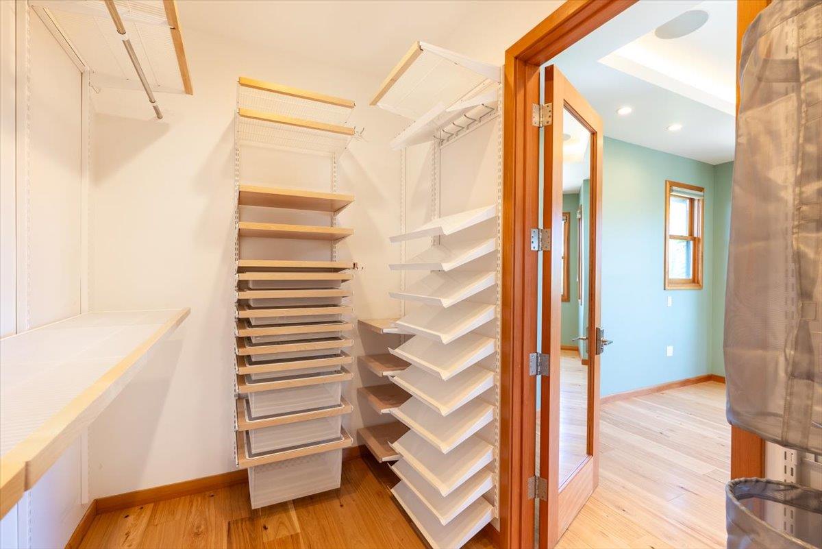 Detail Gallery Image 36 of 51 For 4150 Bye Way, Santa Cruz,  CA 95062 - 5 Beds | 4/1 Baths