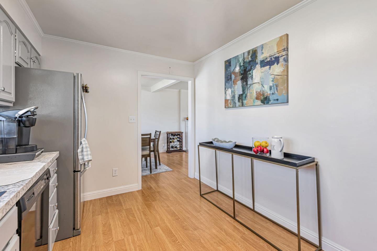 Detail Gallery Image 18 of 39 For 214 Manor Dr, South San Francisco,  CA 94080 - 2 Beds | 1 Baths