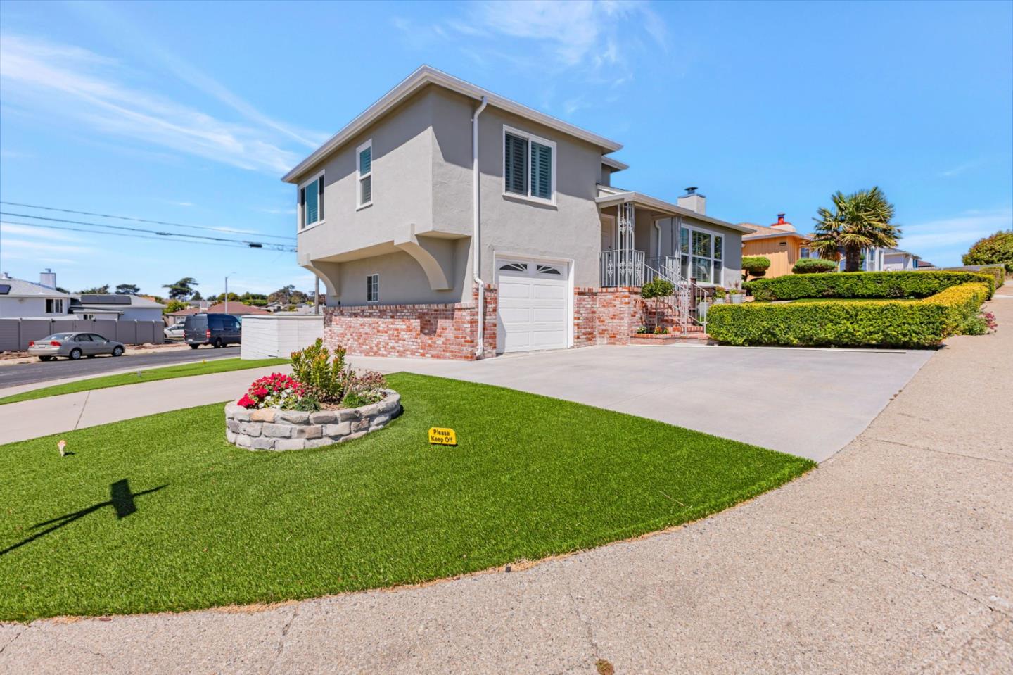 Detail Gallery Image 5 of 39 For 214 Manor Dr, South San Francisco,  CA 94080 - 2 Beds | 1 Baths