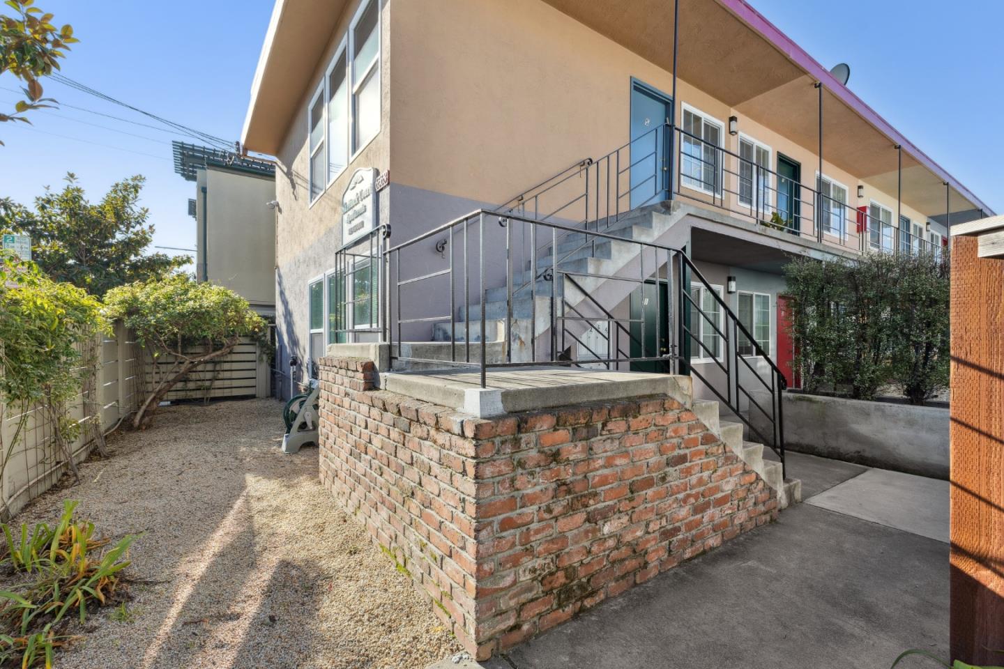 Detail Gallery Image 24 of 35 For 6563 Shattuck Ave, Oakland,  CA 94609 - – Beds | – Baths