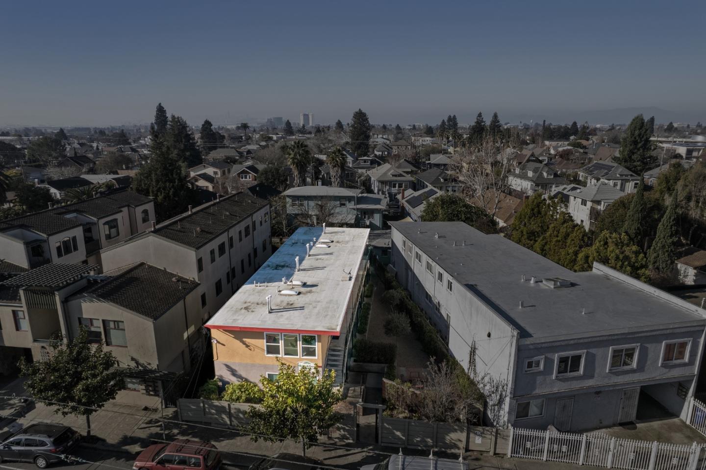 Detail Gallery Image 30 of 35 For 6563 Shattuck Ave, Oakland,  CA 94609 - – Beds | – Baths