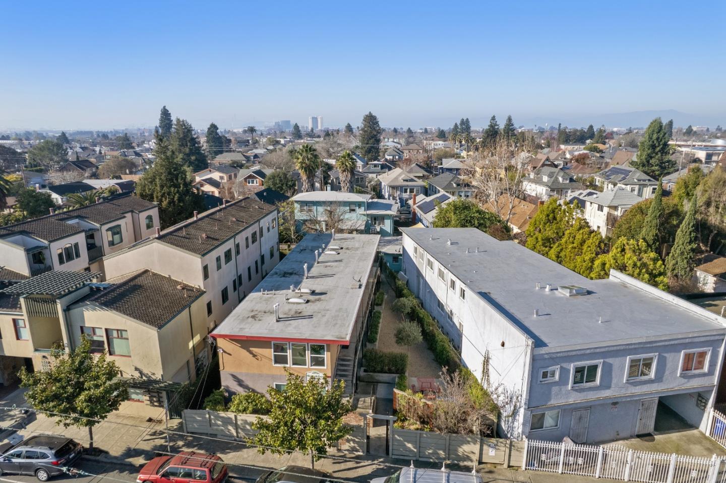Detail Gallery Image 31 of 35 For 6563 Shattuck Ave, Oakland,  CA 94609 - – Beds | – Baths