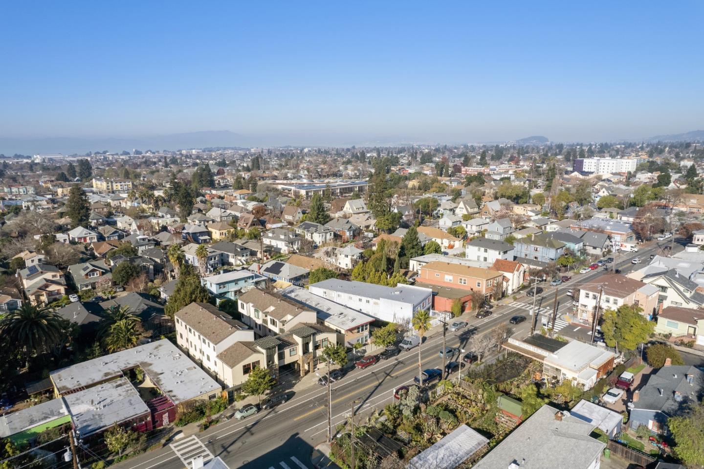 Detail Gallery Image 33 of 35 For 6563 Shattuck Ave, Oakland,  CA 94609 - – Beds | – Baths