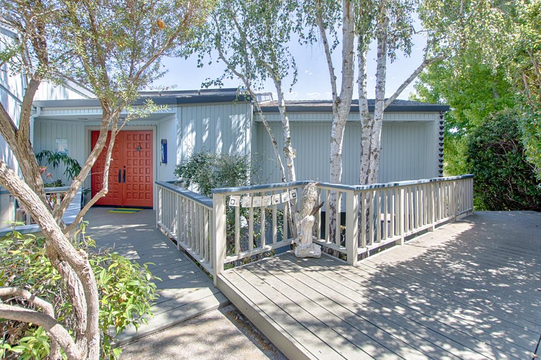 Detail Gallery Image 2 of 32 For 1430 Hidden Valley Rd, Soquel,  CA 95073 - 3 Beds | 3 Baths