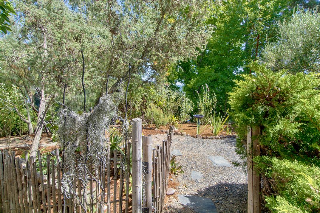 Detail Gallery Image 22 of 32 For 1430 Hidden Valley Rd, Soquel,  CA 95073 - 3 Beds | 3 Baths