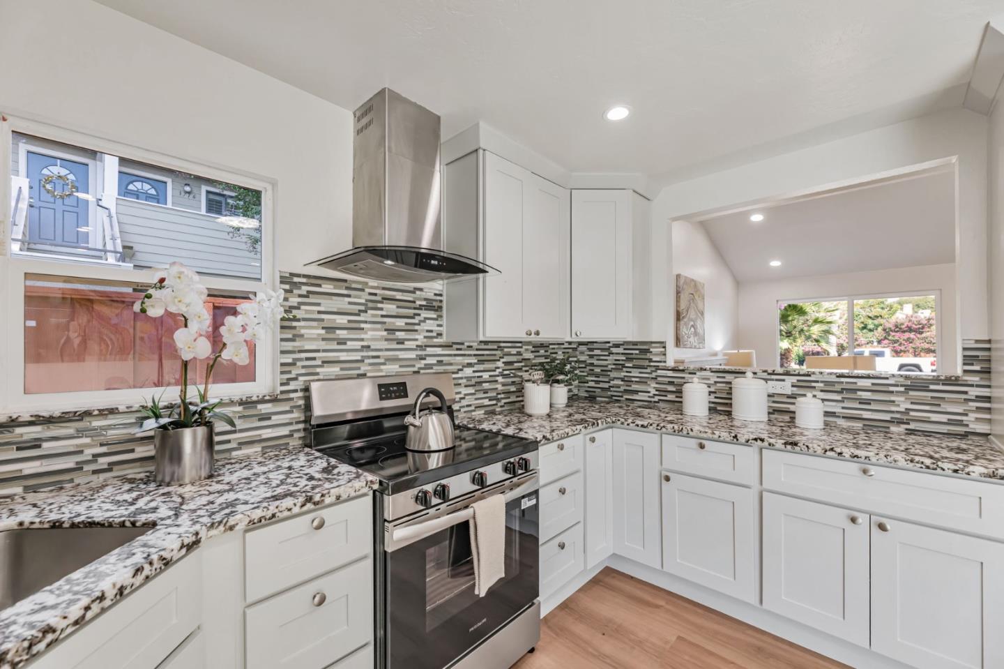 Detail Gallery Image 12 of 36 For 1897 Flickinger Ave, San Jose,  CA 95131 - 4 Beds | 2 Baths