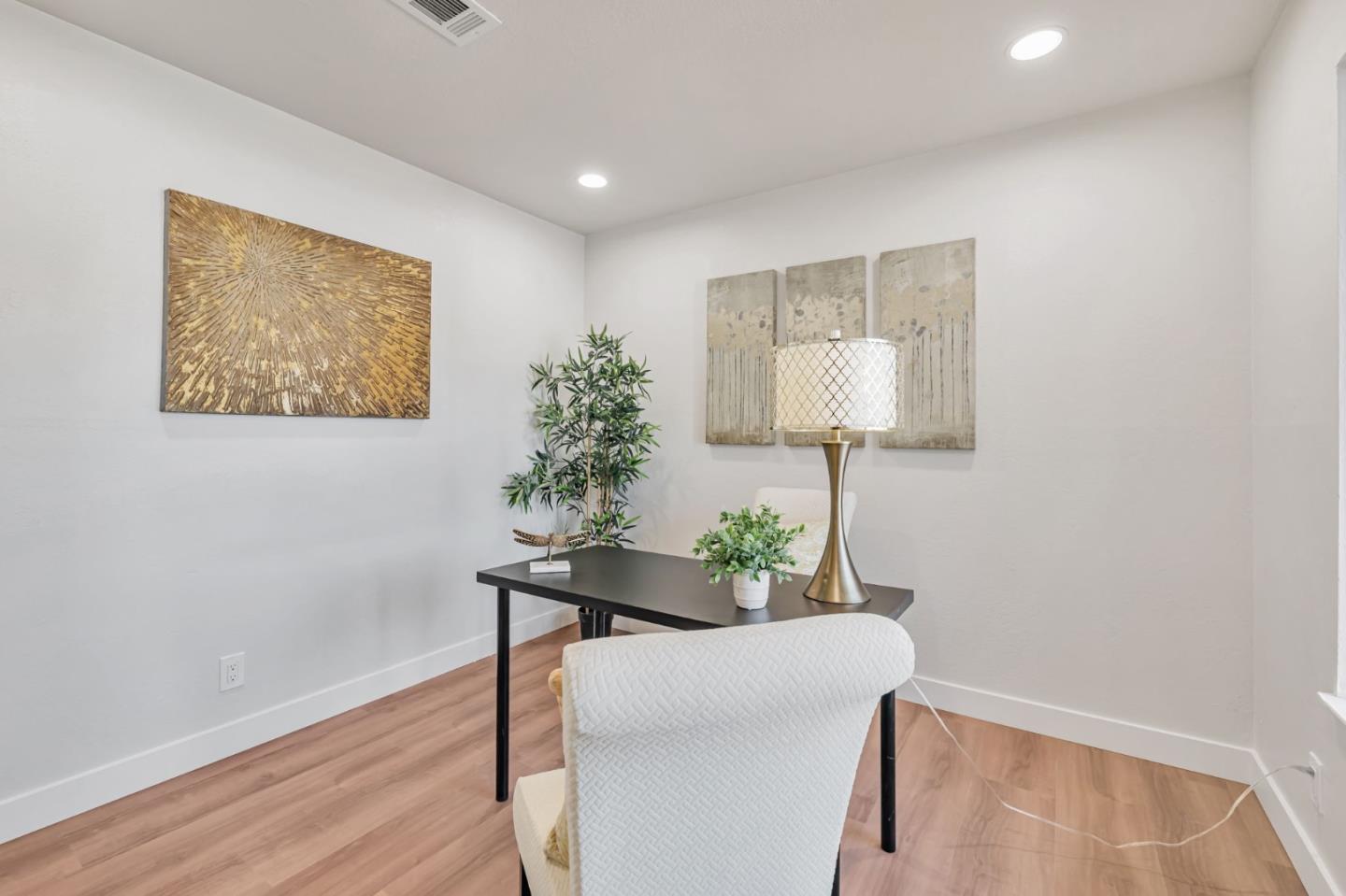 Detail Gallery Image 18 of 36 For 1897 Flickinger Ave, San Jose,  CA 95131 - 4 Beds | 2 Baths