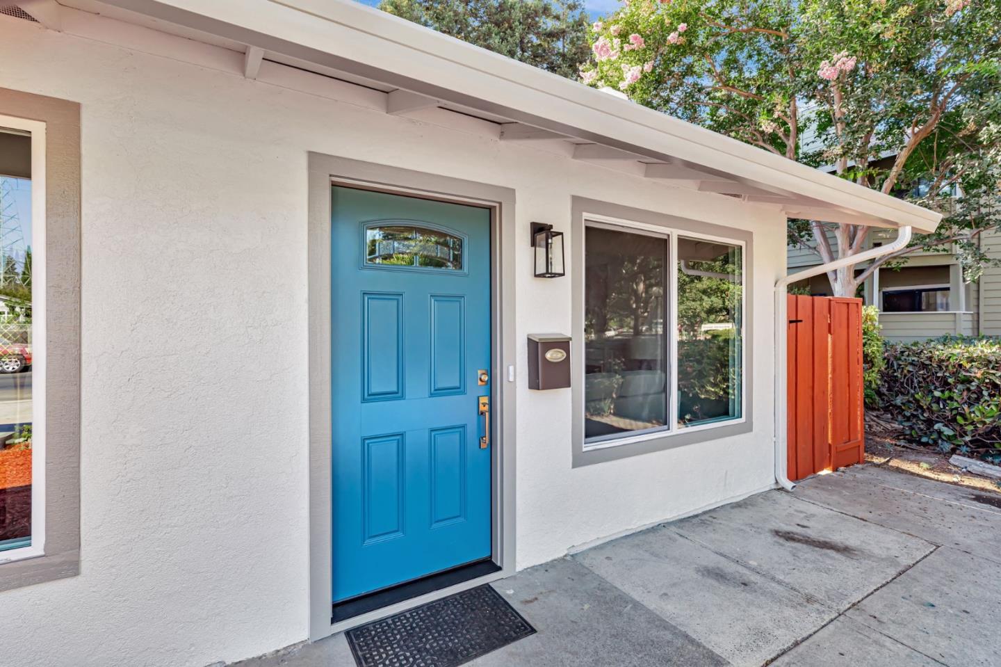 Detail Gallery Image 3 of 36 For 1897 Flickinger Ave, San Jose,  CA 95131 - 4 Beds | 2 Baths