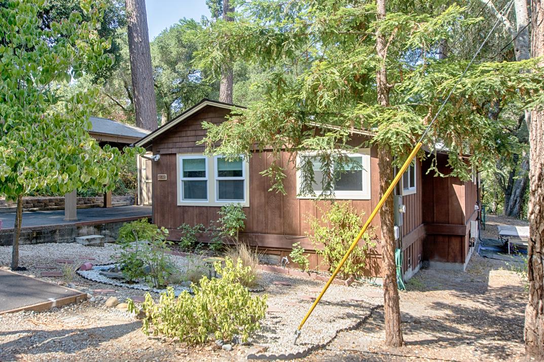 Detail Gallery Image 3 of 19 For 40 Pine Ave, Mount Hermon,  CA 95041 - 3 Beds | 1 Baths