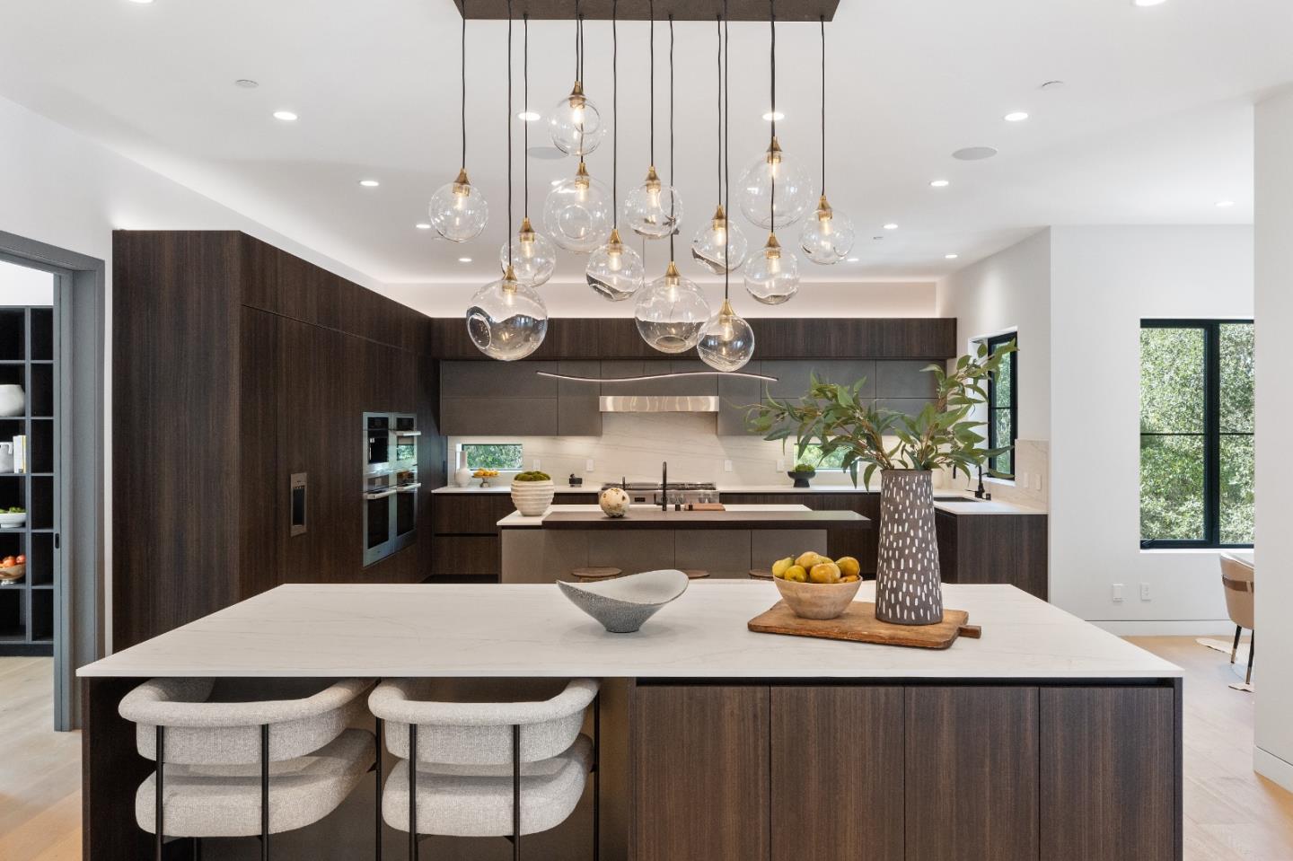 Detail Gallery Image 16 of 17 For 89 Tallwood Ct, Atherton,  CA 94027 - 6 Beds | 7/2 Baths