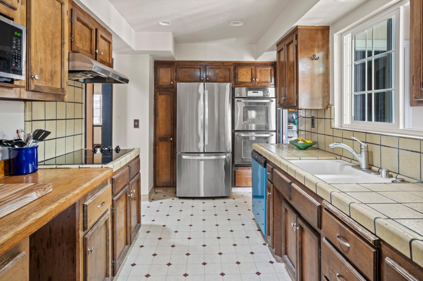 Detail Gallery Image 11 of 33 For 18751 Moro Rd, Prunedale,  CA 93907 - 3 Beds | 2 Baths